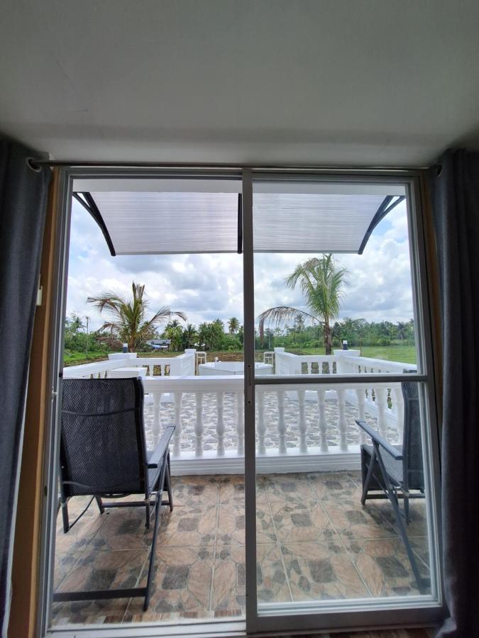 Bed and Breakfast Joe'S Castle Sagbayan Esterno foto